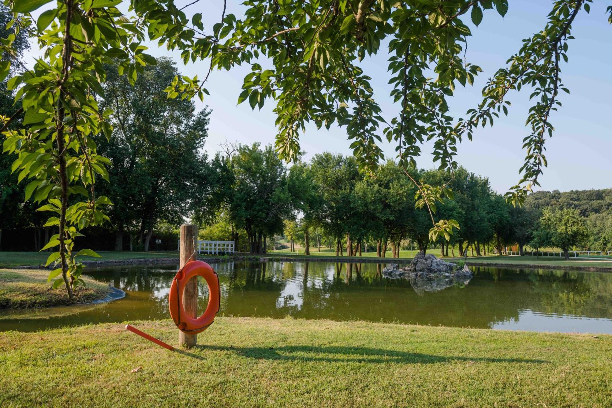 Pannónia Golf&Country Club Alcsutdoboz Exterior foto